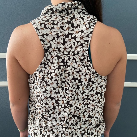 Hollister Floral Tank - Picture 2 of 2